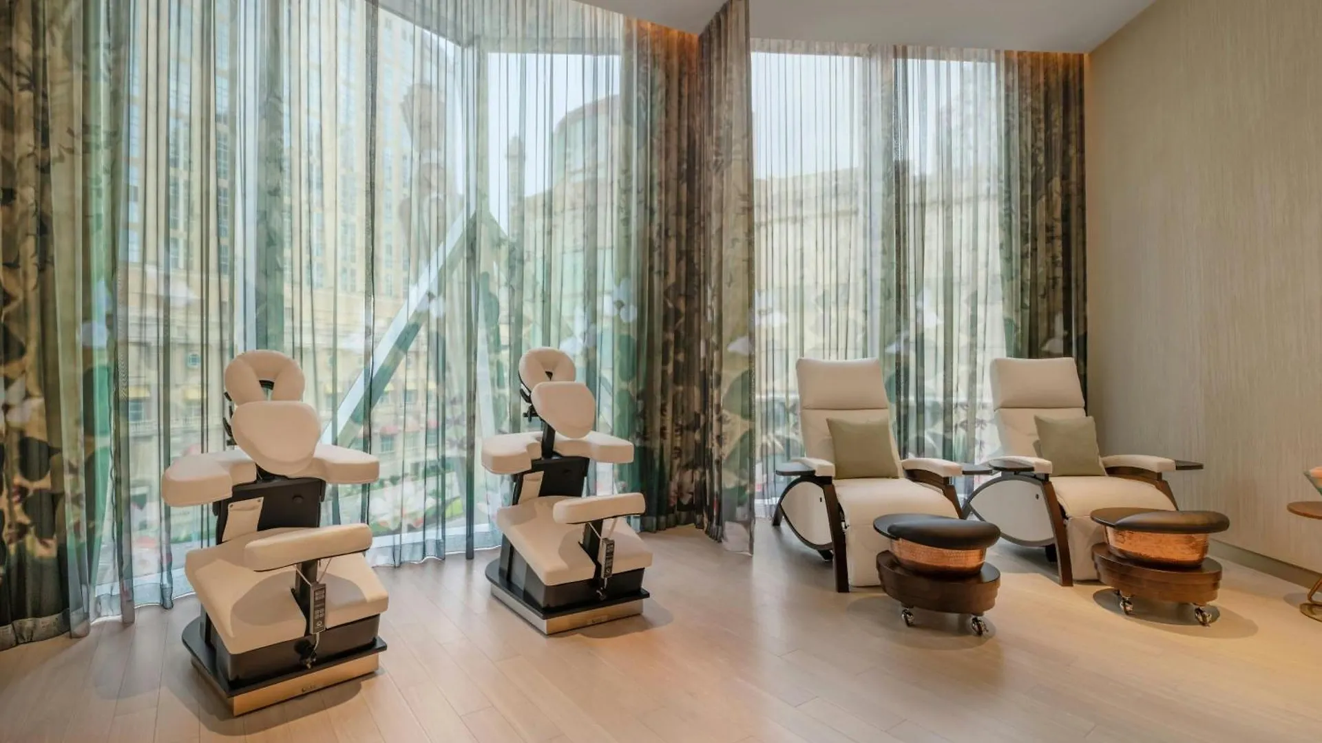 W Macau - Studio City 5*,