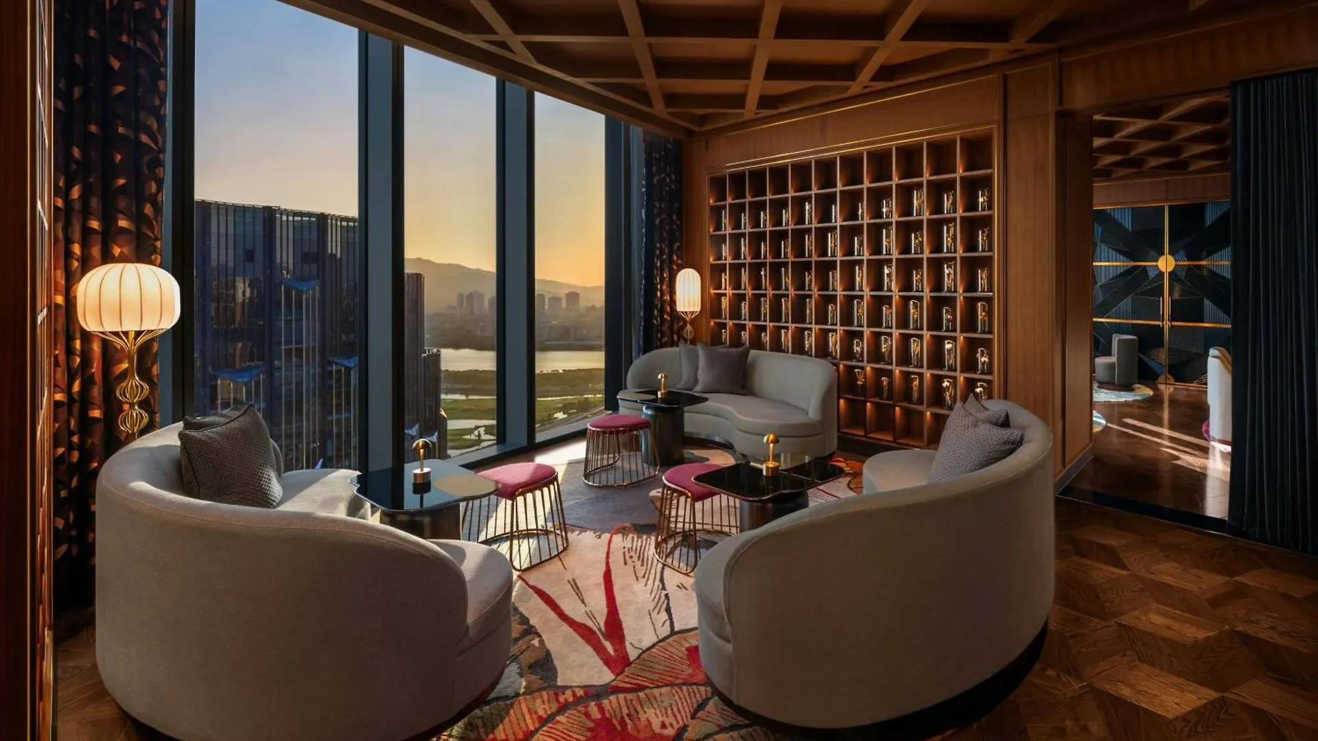 W Macau - Studio City 5*,